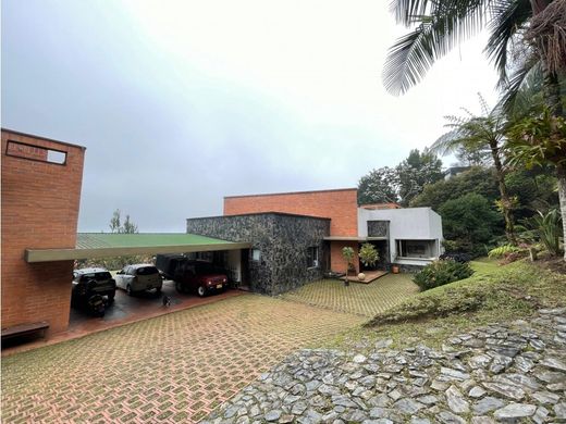 منزل ﻓﻲ ميديلين, Medellín