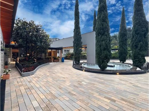 Πολυτελή κατοικία σε Μεδεγίν, Medellín