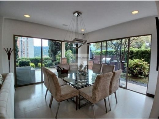 Luksusowy dom w Sabaneta, La Estrella