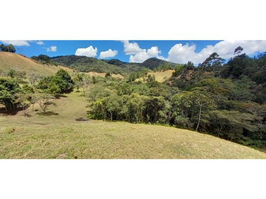 Terreno a Retiro, Departamento de Antioquia