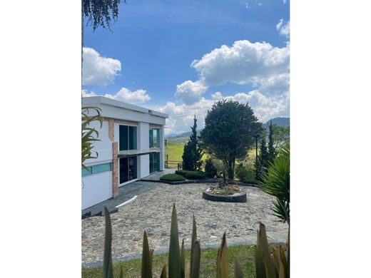 Gutshaus oder Landhaus in Envigado, Departamento de Antioquia