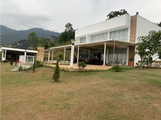 Farmhouse in Girardota, Departamento de Antioquia