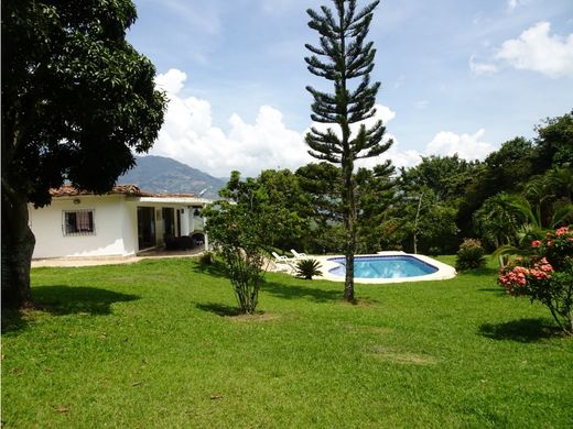 村舍/农舍  Copacabana, Departamento de Antioquia