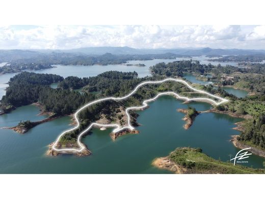 Land for sale in Guatapé