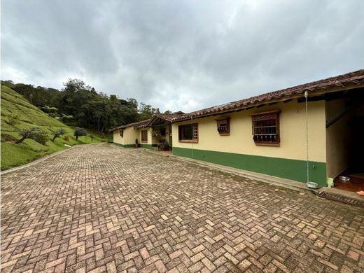 Загородный Дом, Retiro, Departamento de Antioquia