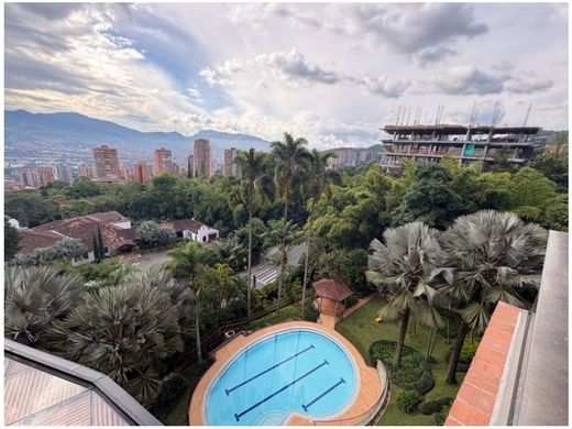 Apartment / Etagenwohnung in Medellín, Departamento de Antioquia