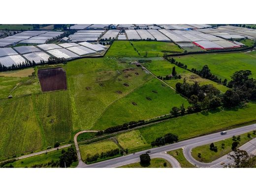 Land in Zipaquirá, Cundinamarca