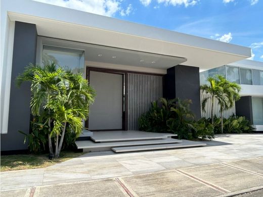 Maison de luxe à Girardot City, Girardot