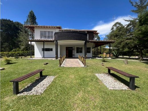 منزل ﻓﻲ Carmen de Viboral, El Carmen de Viboral