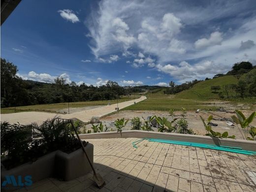 Αγροτεμάχιο σε Envigado, Departamento de Antioquia