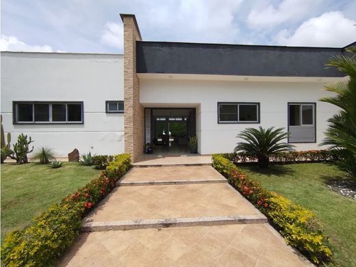 컨트리하우스 / Jamundí, Departamento del Valle del Cauca