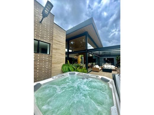 Landhuis in Envigado, Departamento de Antioquia