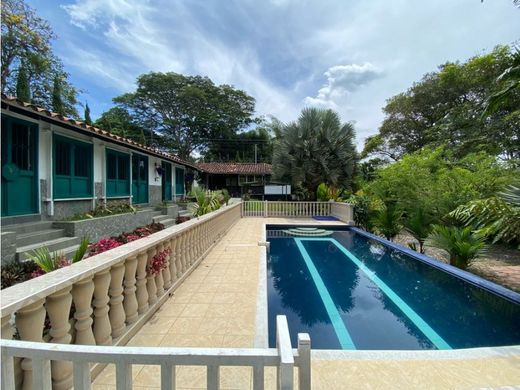 Casa de campo en Armenia, Quindío Department
