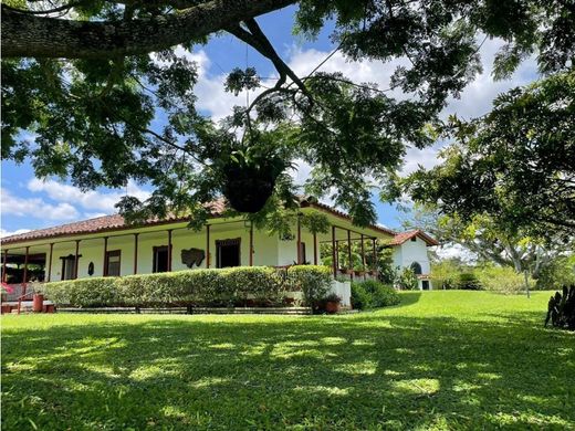 Montenegro, Quindío Departmentのカントリー風またはファームハウス