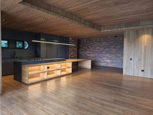 Apartment / Etagenwohnung in Medellín, Departamento de Antioquia