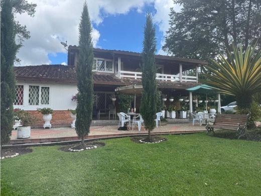 منزل ريفي ﻓﻲ La Ceja, Departamento de Antioquia