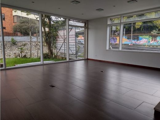 Luxury home for sale in Manizales