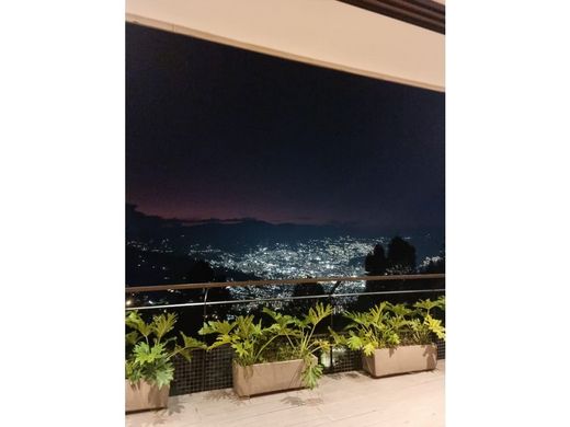 郊区住宅  Envigado, Departamento de Antioquia