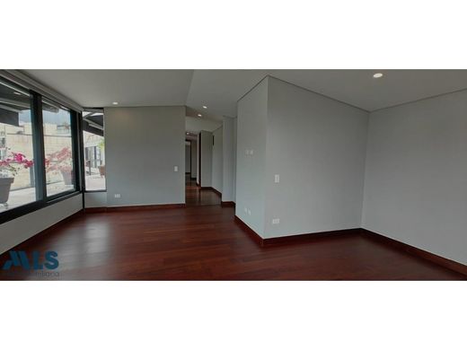 Apartment / Etagenwohnung in Envigado, Departamento de Antioquia