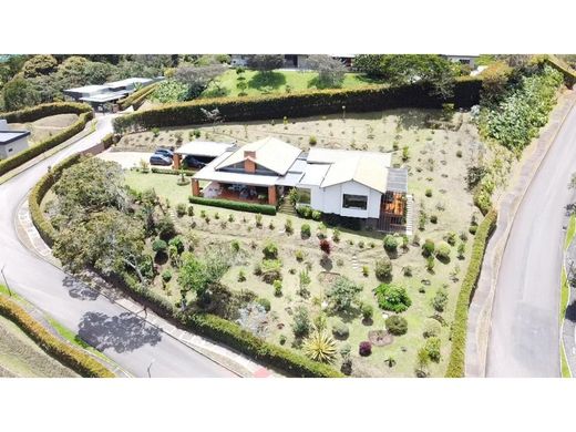 منزل ريفي ﻓﻲ Carmen de Viboral, El Carmen de Viboral