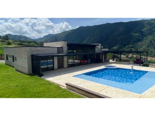 ‏בתים כפריים או חוות ב  San Jerónimo, Departamento de Antioquia