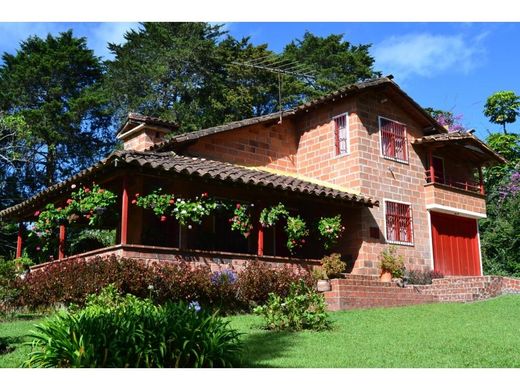 Cortijo o casa de campo en La Ceja, Departamento de Antioquia