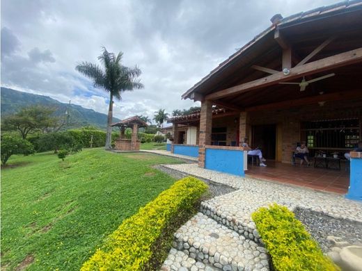 Farmhouse in Hispania, Departamento de Antioquia