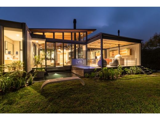 호화 저택 / 메데인, Medellín