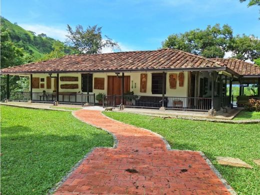 Gutshaus oder Landhaus in Amagá, Departamento de Antioquia