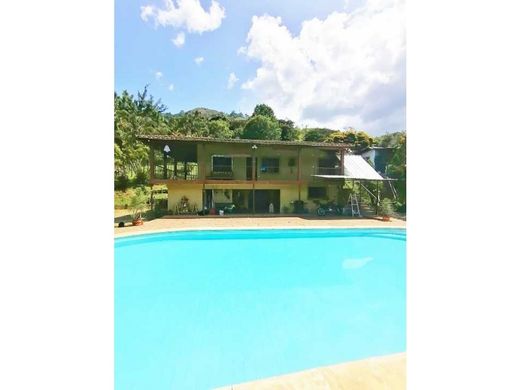 전원/농가 / Bello, Departamento de Antioquia