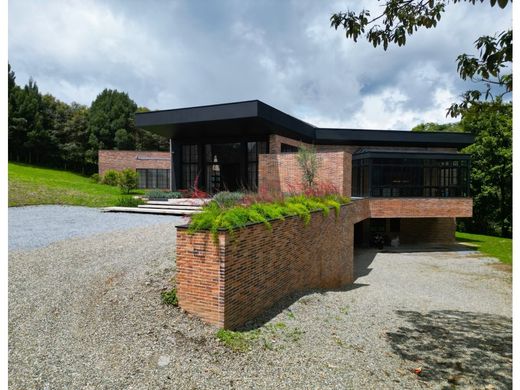 Casa de campo en Envigado, Departamento de Antioquia