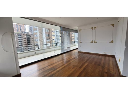 Apartment / Etagenwohnung in Medellín, Departamento de Antioquia