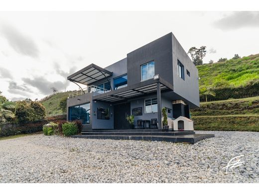 Luksusowy dom w Guarne, Departamento de Antioquia