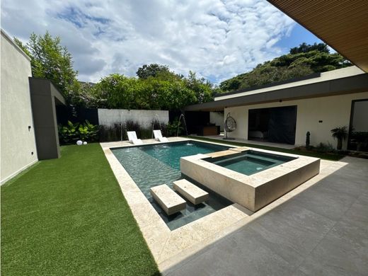 Luxus-Haus in Cali, Departamento del Valle del Cauca