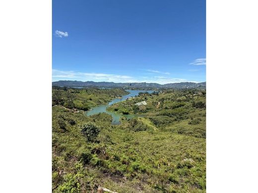 Grundstück in Guatapé, Departamento de Antioquia