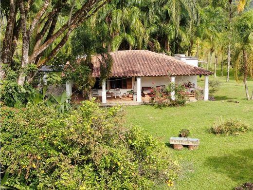 Cortijo o casa de campo en Tarso, Departamento de Antioquia