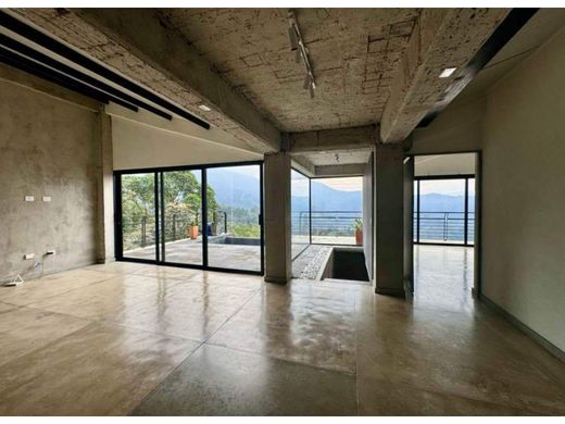 منزل ﻓﻲ ميديلين, Medellín