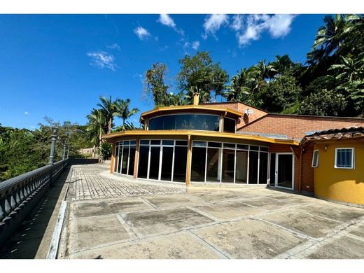 Luxury home in Sabaneta, La Estrella