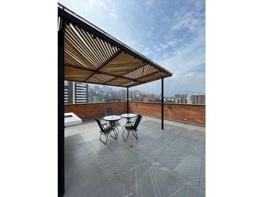 بنتهاوس ﻓﻲ ميديلين, Medellín