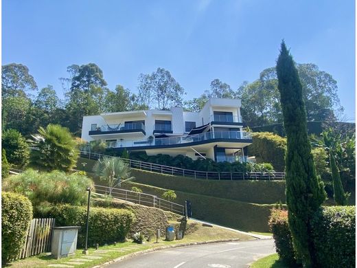 Πολυτελή κατοικία σε Μεδεγίν, Medellín