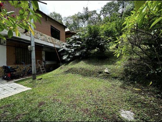 منزل ﻓﻲ ميديلين, Medellín