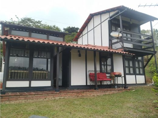 Chalet in Calima, Buenaventura