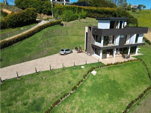 منزل ريفي ﻓﻲ San Vicente, San Vicente Ferrer