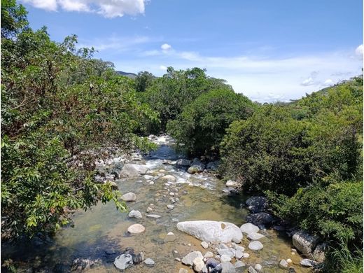 Terreno a Santo Domingo, Departamento de Antioquia