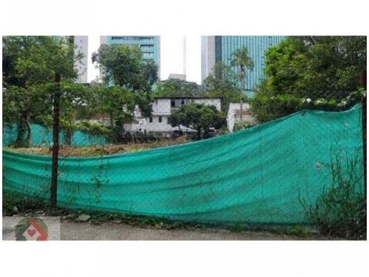 ‏קרקע ב  מדיין
, Medellín