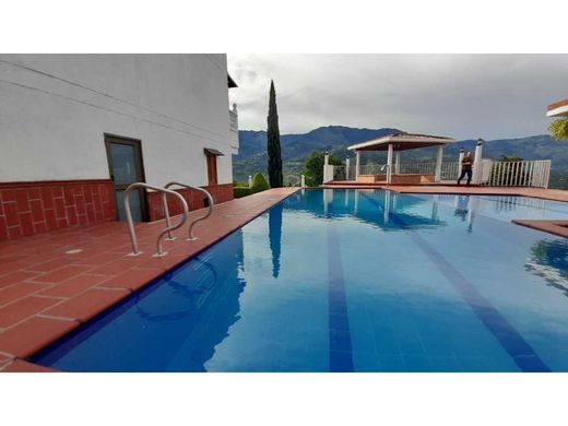 منزل ريفي ﻓﻲ Copacabana, Departamento de Antioquia