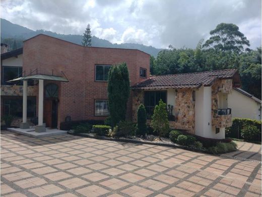Πολυτελή κατοικία σε Envigado, Departamento de Antioquia