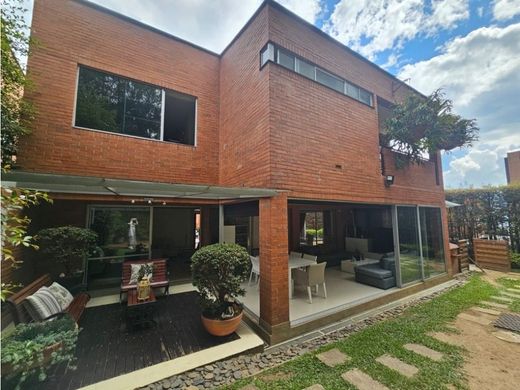 Luxus-Haus in Medellín, Departamento de Antioquia