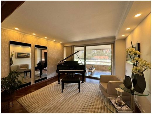 Apartment / Etagenwohnung in Medellín, Departamento de Antioquia