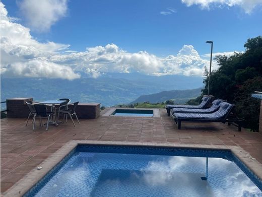 Farmhouse in Fredonia, Departamento de Antioquia